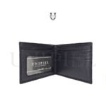 BIC00223106 Billetera cuero fino de res negro grabado fish 3