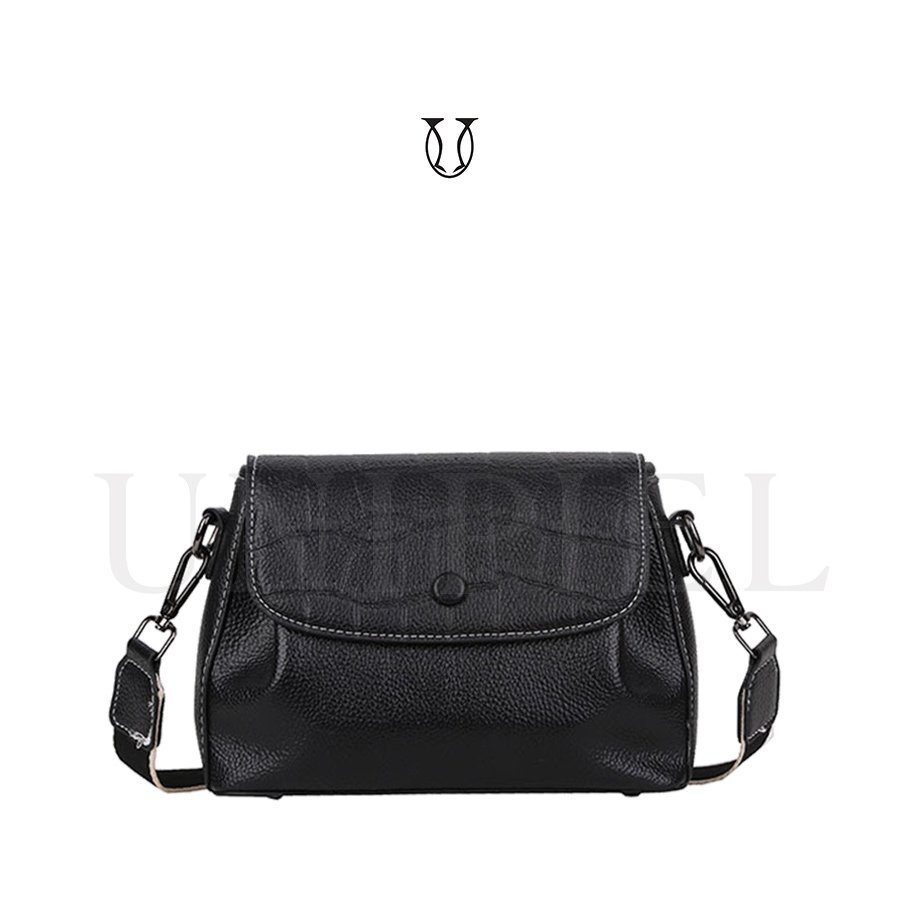 CRD18522001 Cartera de cuero vaguno negro