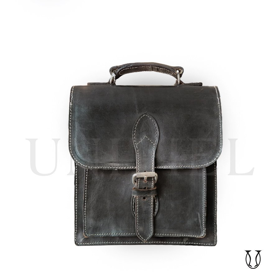 MRU13622002 Morral de cuero vacuno Negro