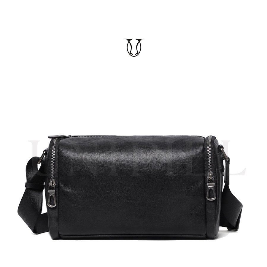 CRD17822001 Morral de cuero vacuno negro