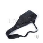 MHU02122001 Mochila Canguro de cuero vacuno color Negro 5